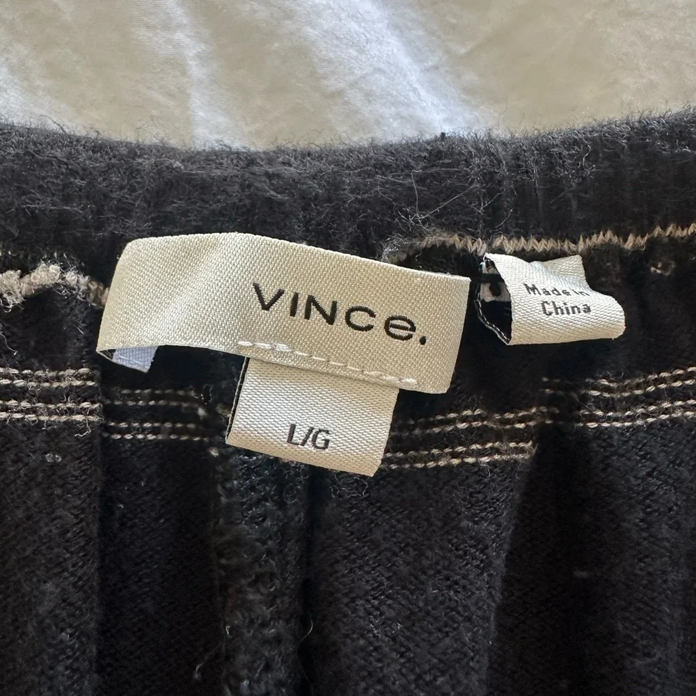 Vince black casual shorts, size large - Picture 4 of 14